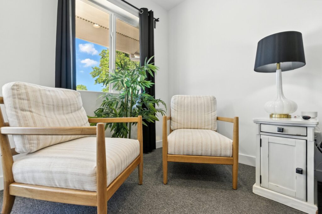 26-MIllersBaySuite_026