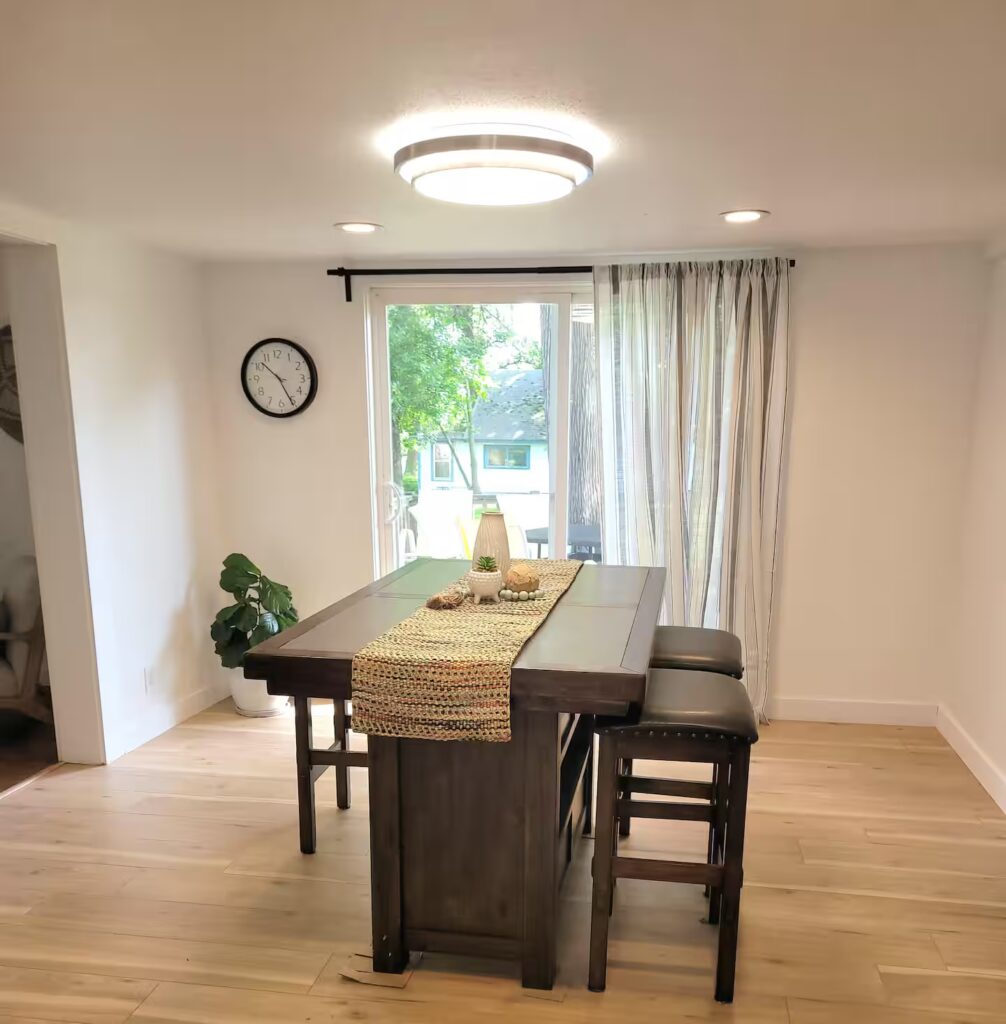 Getaway Dining Kitchen
