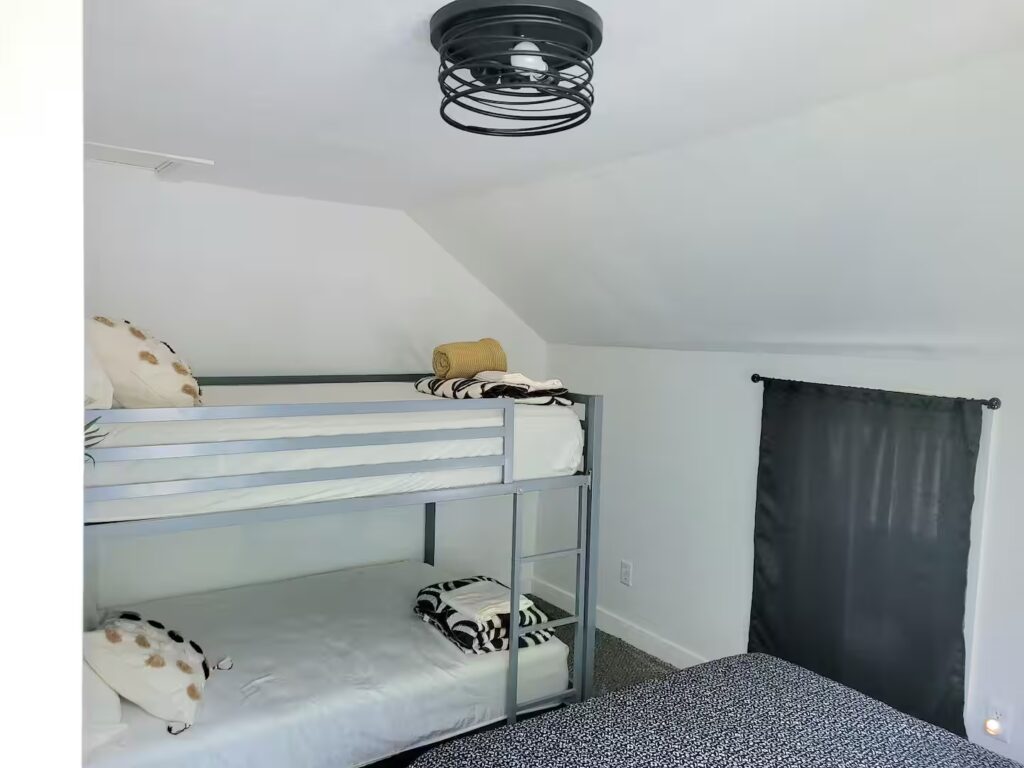 Getaway North Bedroom Bunk