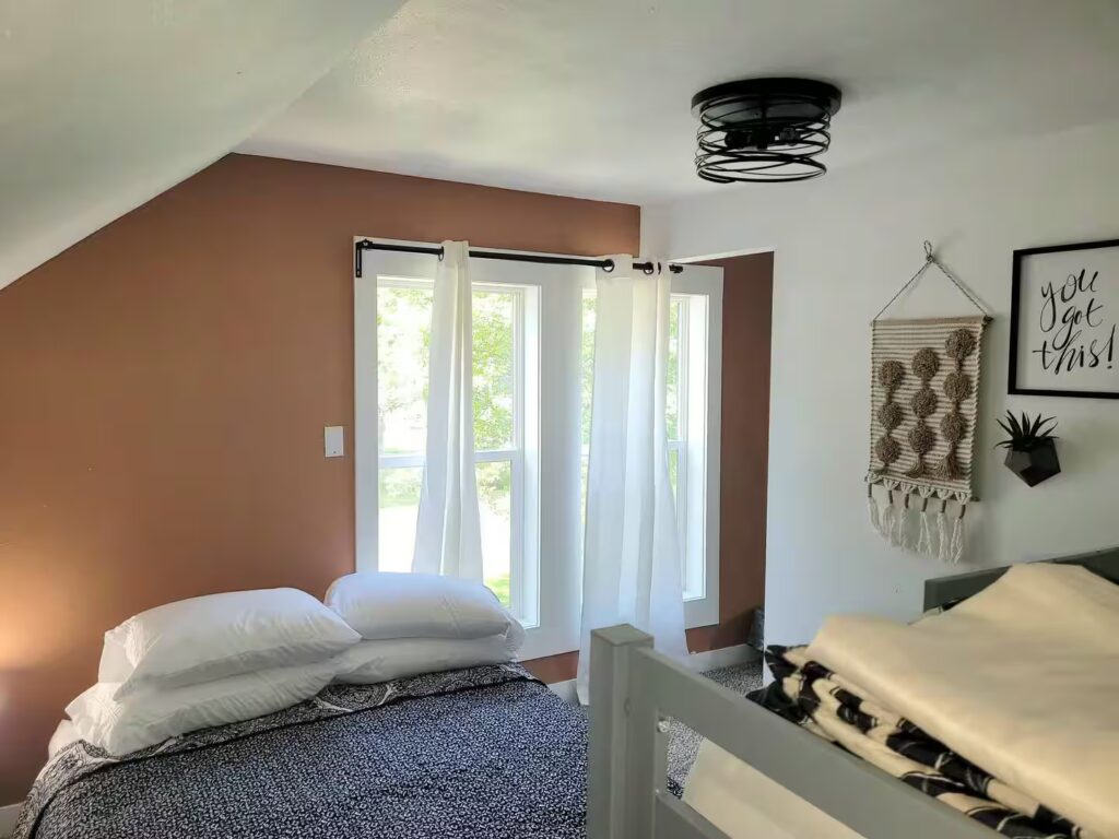 Getaway North Bedroom Queen