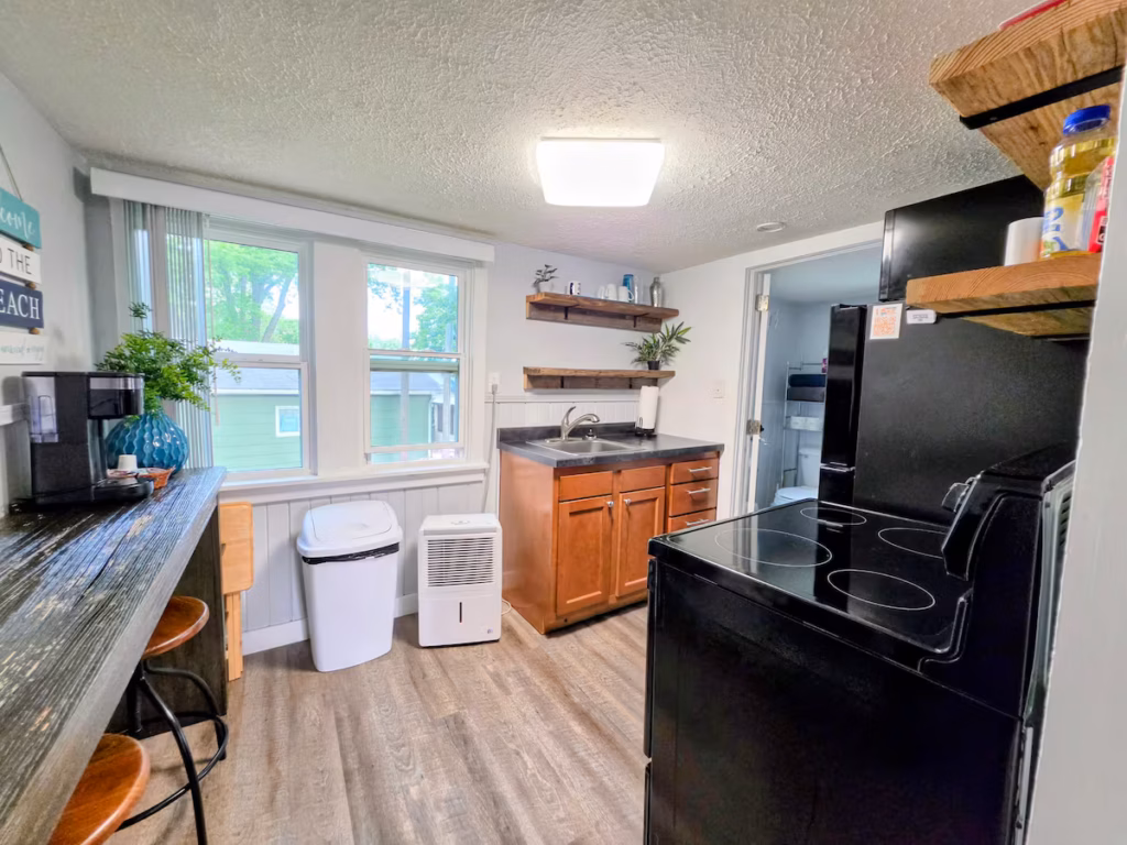 cottage kitchen